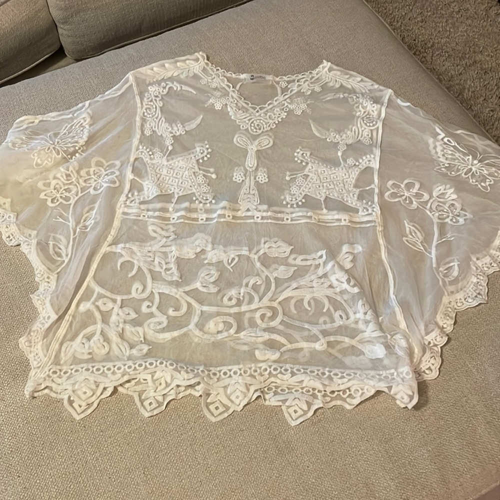 White swimsuit coverup - Picture 2 of 5